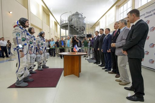 Expedition 49 Qualification Exams