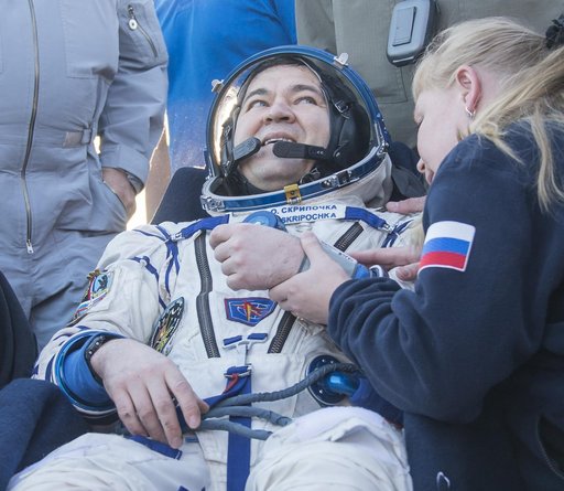 Expedition 48 Soyuz TMA-20M Landing