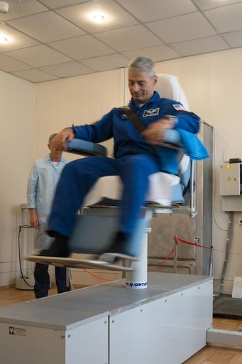 Expedition 49 Preflight
