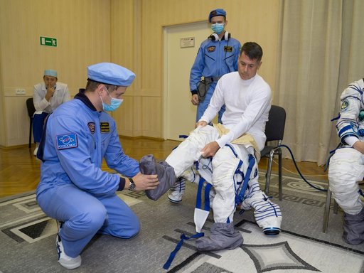 Expedition 49 Preflight