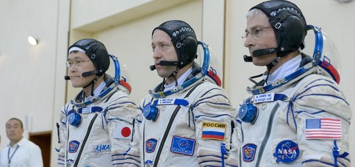 Expedition 52 Qualification Exams