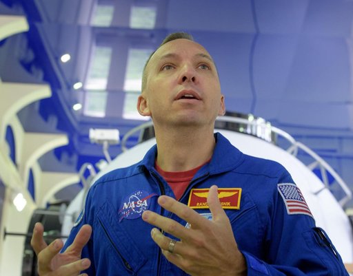 Expedition 52 Qualification Exams