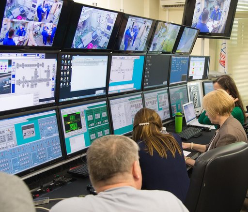 Expedition 52 Qualification Exams