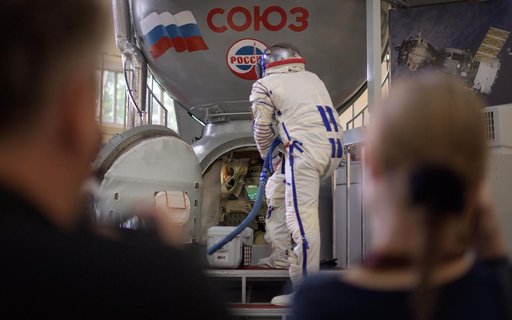 Expedition 52 Qualification Exams