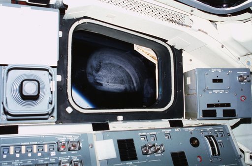 Condensation on crew compartment aft flight deck window W10