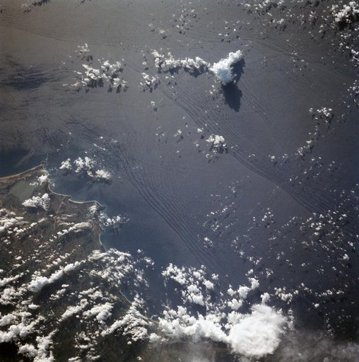 Internal Waves, South China Sea
