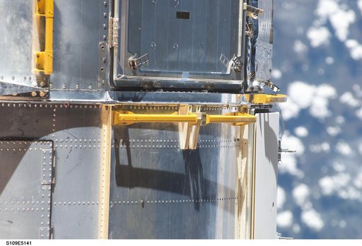 -V2 plane of the Hubble Space Telescope