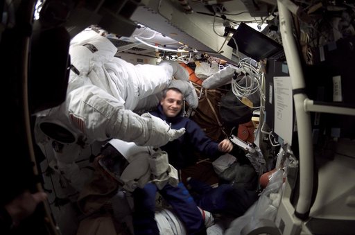 STS-109 MS Linnehan in airlock