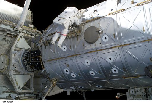 Noguchi during EVA 3
