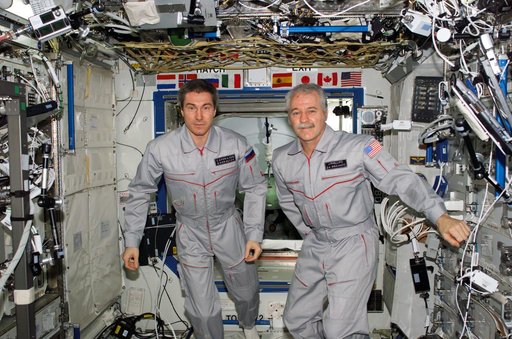 Expedition 11 Crew in U.S. Laboratory