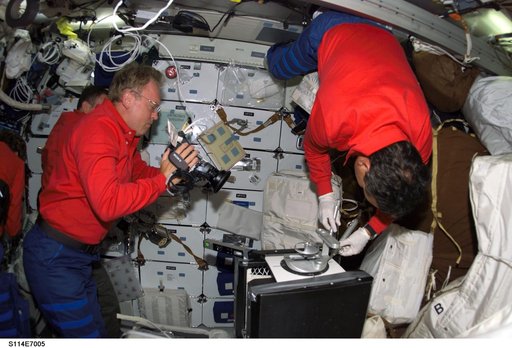 Thomas and Camarda on middeck