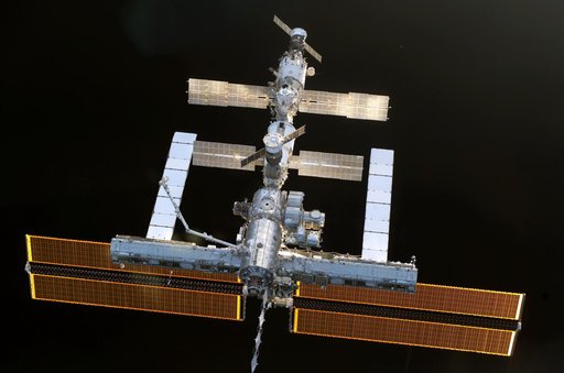 Survey of the ISS during flyaround