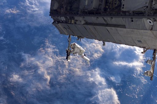 STS-116 MS Curbeam, Jr., works on S1 Truss during EVA 1