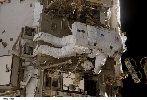 STS-116 MS works near Panel 2 on the A/L during EVA 2