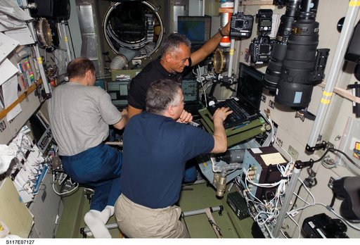 Reilly,Yurchikhin, and Kotov in the SM during Joint Operations
