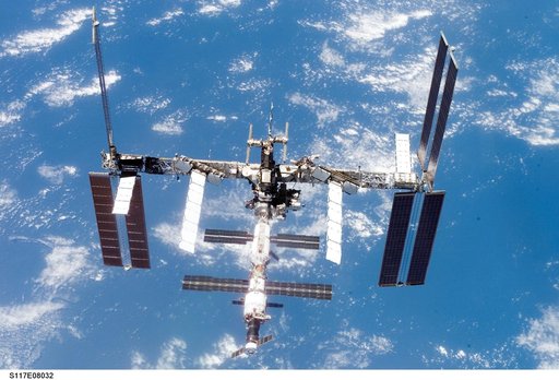 STS-117 Space Shuttle Atlantis leaves the ISS