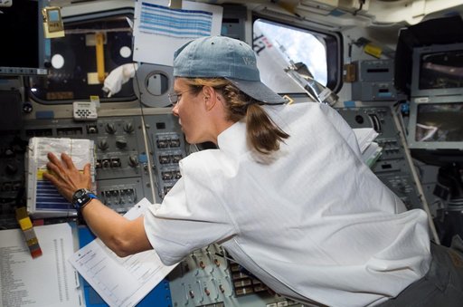 View of Caldwell working the SRMS during STS-118/Expedition 15 Joint Operations