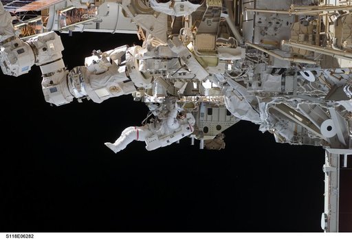 View of Mastracchio on EVA 1 during STS-118/Expedition 15 Joint Operations