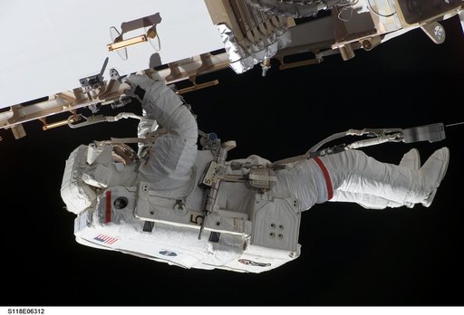 View of Mastracchio on EVA 1 during STS-118/Expedition 15 Joint Operations