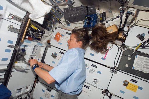 View of Caldwell in the MDDK of the Shuttle Endeavour during STS-118