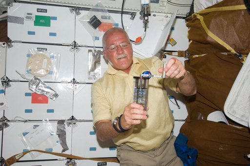 Phillips with National Lab Pathfinder (NLP) on Middeck (MDDK)