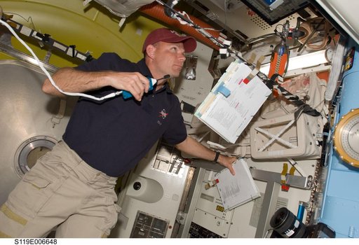 Antonelli in Joint Airlock Quest
