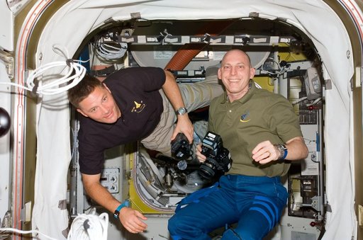 Wheelock and Anderson in Quest airlock
