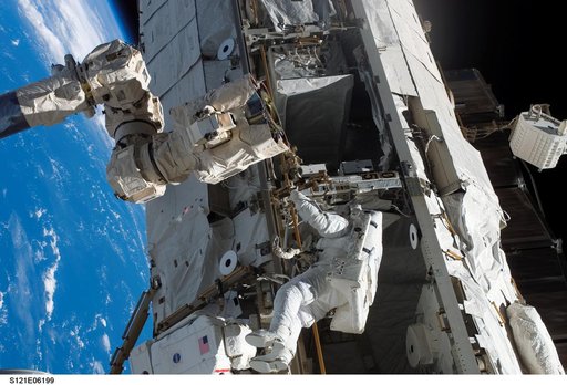 TUS-RA removal from the S0 Truss during EVA2 for STS-121 / Expedition 13 joint operations