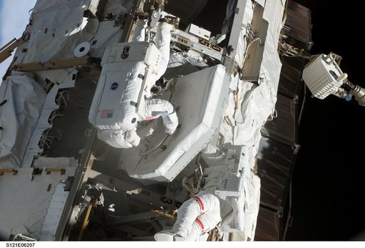 TUS-RA removal from the S0 Truss during EVA2 for STS-121 / Expedition 13 joint operations