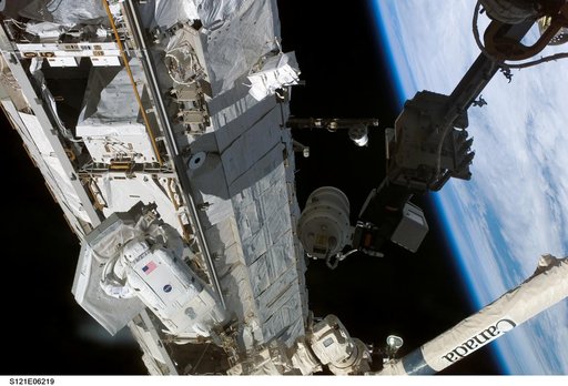 TUS-RA removal from the S0 Truss during EVA2 for STS-121 / Expedition 13 joint operations
