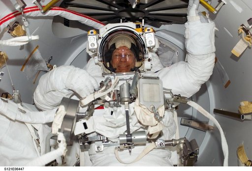 Sellers in the Crew Lock during EVA3 prebreath OPS on STS-121 / Expedition 13 joint operations