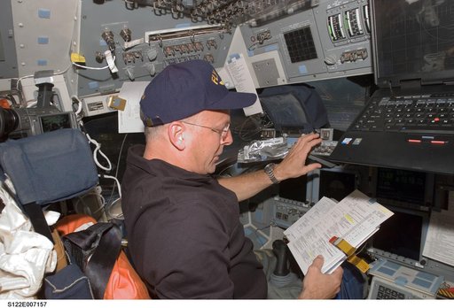 Poindexter on FD during STS-122
