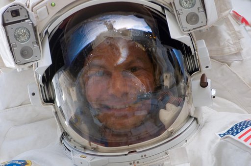Love during EVA 1