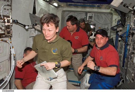 STS-123 and Expedition 16 Crewmembers in the European Laboratory/Columbus