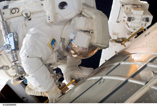 Behnken on EVA 5 during Expedition 16 / STS-123 Joint Operations