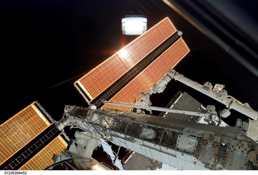 Behnken on EVA 5 during Expedition 16 / STS-123 Joint Operations