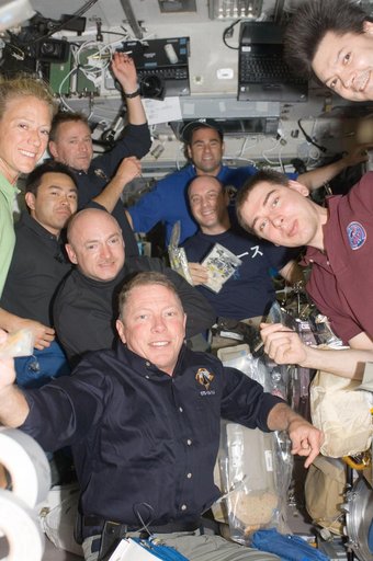 STS-124 and Expedition 17 crew in Service module