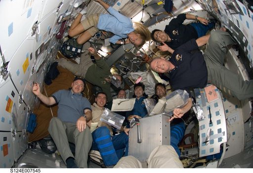 STS-124 and ISS 17 crew on shuttle middeck