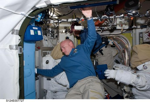 Kelly and Fossum in Airlock