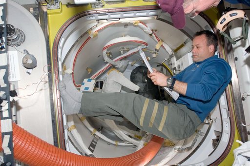 Garan in Airlock