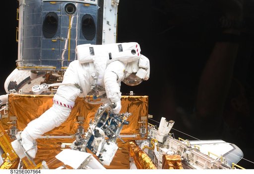 STS-125 MS1 Good during EVA2