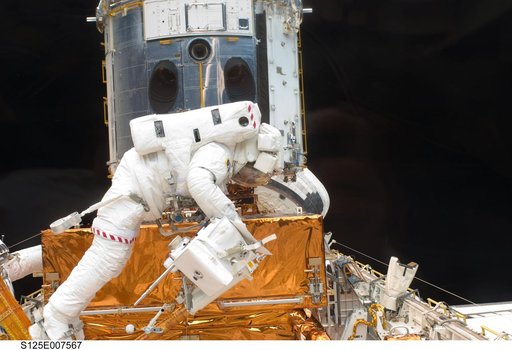 STS-125 MS1 Good during EVA2