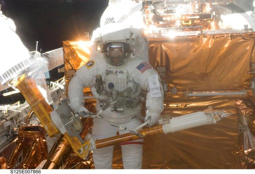 STS-125 MS3 Grunsfeld during EVA3