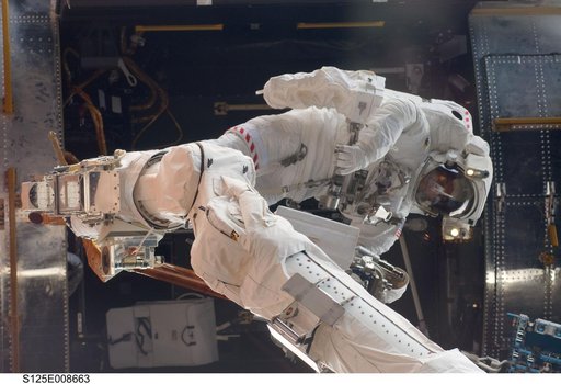 STS-125 MS1 Good during EVA4