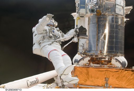 STS-125 MS3 Grunsfeld during EVA5