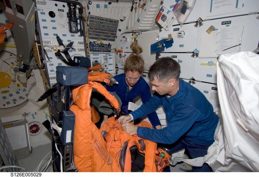Magnus and Kimbrough on MDDK during STS-126