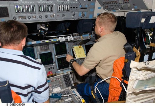 Ferguson and Boe on FD during STS-126