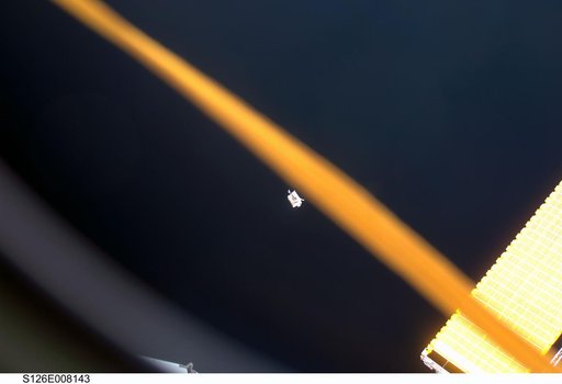 Untethered Crewlock Bag Drifts Away from ISS