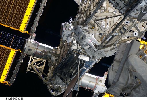 Stefanyshyn-Piper and Kimbrough during EVA 2