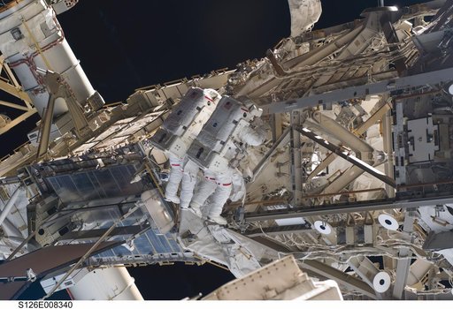 Stefanyshyn-Piper and Kimbrough during EVA 2